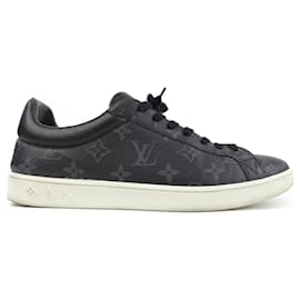 Louis Vuitton-Louis Vuitton Black Sneakers-Black