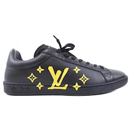 Louis Vuitton-Tênis pretos e amarelos Louis Vuitton-Preto,Amarelo
