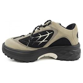 Louis Vuitton-Louis Vuitton Black and Gray Sneakers-Brown,Black