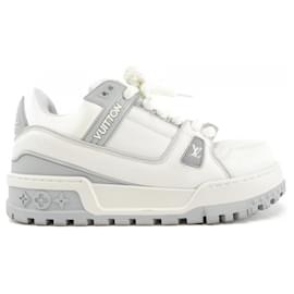 Louis Vuitton-Tênis brancos Louis Vuitton-Branco