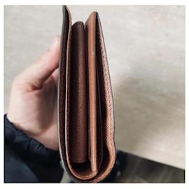 Louis Vuitton-Louis Vuitton Marco brown wallet-Brown