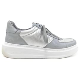 Louis Vuitton-Tênis cinza e prata Louis Vuitton-Marrom,Prata