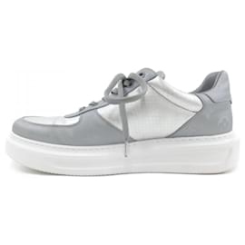 Louis Vuitton-Tênis cinza e prata Louis Vuitton-Marrom,Prata