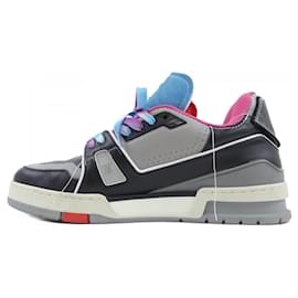 Louis Vuitton-Tênis Louis Vuitton pretos, azuis e cinzas-Marrom,Preto,Azul