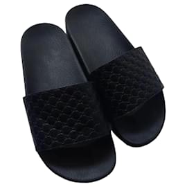 Gucci-Sapatos Loafers Slip Ons-Preto