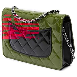 Chanel-Chanel Red CC Bicolor Quilted Patent Wallet on Chain-Black,Red