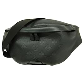 Louis Vuitton-Louis Vuitton Monogram Shadow Discovery Bum PM M46036 Noir-Black