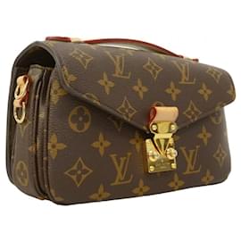 Louis Vuitton-Bolsa de Ombro Pochette Metis EW Monograma Louis Vuitton-Marrom