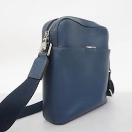 Louis Vuitton-Bolsa de Ombro Anton Taiga da Louis Vuitton-Azul