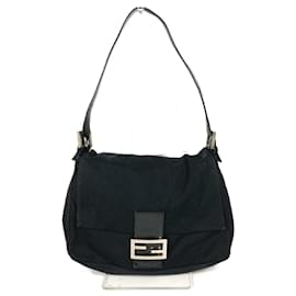 Fendi-Fendi Vintage Mamma Bucket Bag-Black