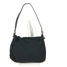 Fendi-Fendi Vintage Mamma Bucket Bag-Black