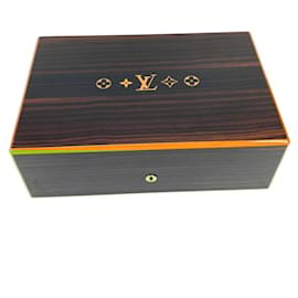 Louis Vuitton-Louis Vuitton Brown Cigarette Case-Brown