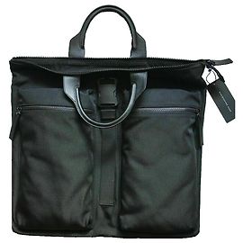 Bolsa Helmet Christopher Kane em nylon e couro preto Preto