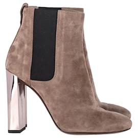 Fendi- Fendi High-Heeled Chelsea Boots in Brown Suede-Brown,Red