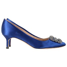 Manolo Blahnik Hangisi 50 Pointed Pumps in Blue Satin Blue