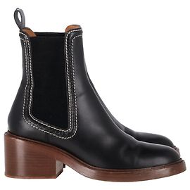 Bota Chelsea Chloé Mallo em couro de bezerro preto Marrom Vermelho