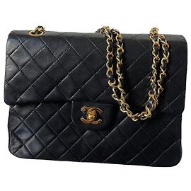 Chanel Timeless Classic black lambskin handbag Black