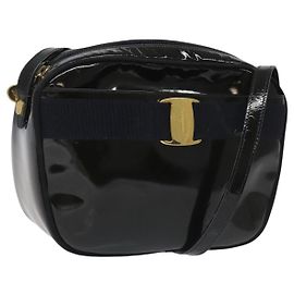 Borsa a spalla Vala Salvatore Ferragamo in pelle verniciata nera e oro Auth bs23082 Nero D'oro