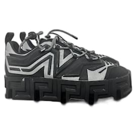 Versace-Versace Greca Labyrinth Sneakers-Black,Silvery,White