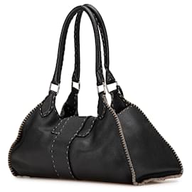 Fendi-Sac à épaule Selleria en cuir noir Fendi-Noir