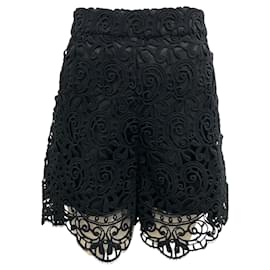 Burberry-Burberry Black High-Waisted Macrame Lace Biker Shorts-Black