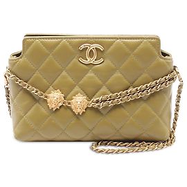 Bolsa de Ombro Chanel em Couro de Carneiro Verde Matelassado Leo Verde Verde oliva