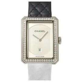 Reloj de dama Chanel Boyfriend H6402 con bisel de diamantes Otro