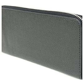 Louis Vuitton-Louis Vuitton Taiga Leather Long Wallet-Black
