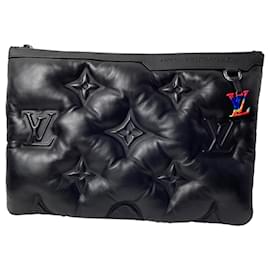 Louis Vuitton-Louis Vuitton Puffer A4 Pouch in Black Lambskin Leather-Black