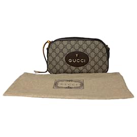 Gucci-Bolsa de Ombro Gucci GG Supreme Monogram Web Neo Vintage em Lona Bege-Bege