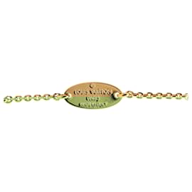 Louis Vuitton-Louis Vuitton Gold Gold Plated LV and Me Letter V Pendant Necklace-Golden