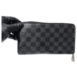 LOUIS VUITTON Damier Graphite Canvas Zippy Organizer Wallet Black/Grey Black Grey