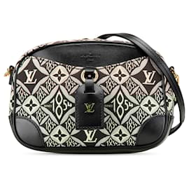 Louis Vuitton-LOUIS VUITTON Handbags T.  Leather-Black