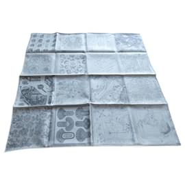 Hermès-Hermès square limited edition new with its box 60X60-Grey
