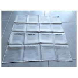 Hermès-Hermès square limited edition new with its box 60X60-Grey
