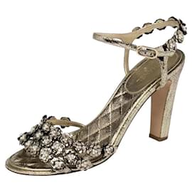 Chanel-Chanel Gold Metallic Leather Camellia Pearl Sandals Heels EU 38.5C-Golden,Metallic