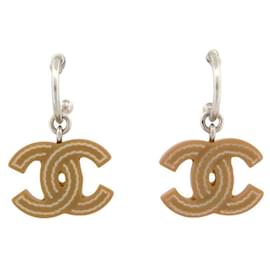 Chanel-NINE CHANEL 2005 DANGLE EARRINGS CC LOGO BEIGE BOX-Beige