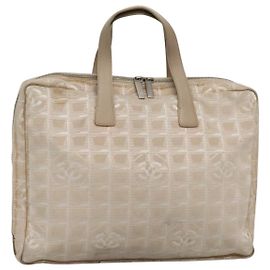CHANEL Nova linha de viagem Bolsa de mão em nylon bege CC Auth ti2897 Bege