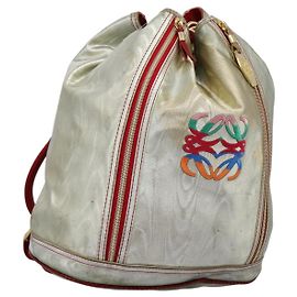 LOEWE Mochila Anagram de PVC cuero plata Auth BD905 Plata