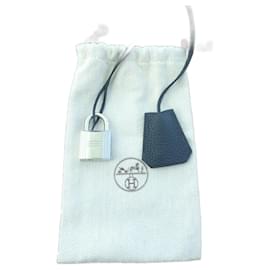 Hermès-Hermès new togo black leather bell, pull tab, and lock for shoulder bag-Black
