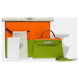 Hermès-HERMES Kelly Mini Bag in Orange Leather - 102589-Orange