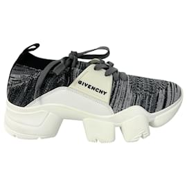 Givenchy-Givenchy Black / White Jaw Knit Low Top Sneakers-Black