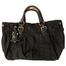 Bolso de mano Prada de nylon negro Negro