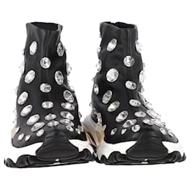 Valentino Garavani- Valentino Garavani Crystal-Embellished Sneakers in Black Leather-Black