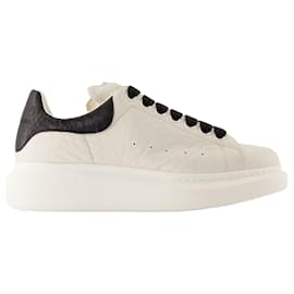 Alexander Mcqueen-Sneakers Oversized - Alexander McQueen - Leather - White-White