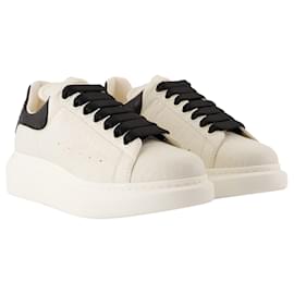 Alexander Mcqueen-Sneakers Oversized - Alexander McQueen - Leather - White-White