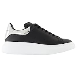 Alexander Mcqueen-Sneakers Oversized - Alexander McQueen - Leather - Black-Black