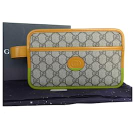 Gucci-Bolsa Clutch Gucci GG Supreme-Marrom,Bege,Amarelo