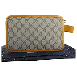Gucci-Bolsa Clutch Gucci GG Supreme-Marrom,Bege,Amarelo