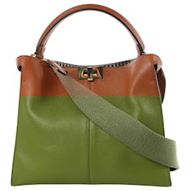 Fendi-Sac à bandoulière Fendi Peek-a-boo X-light en cuir 2 en 1 marron-Marron